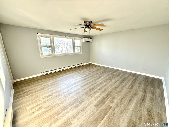 Photo - 3 Bayview Pl Unit 2nd Floor