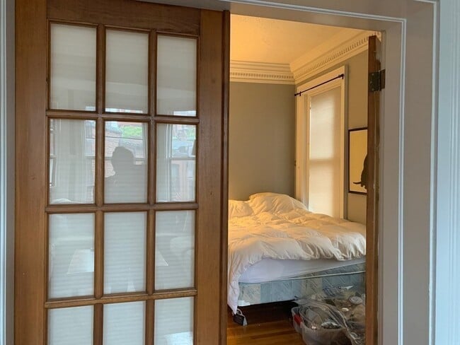 Building Photo - 387 Commonwealth Ave Unit 303 Rental