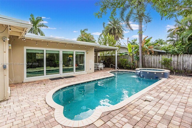 Photo - 906 N 13th Ave