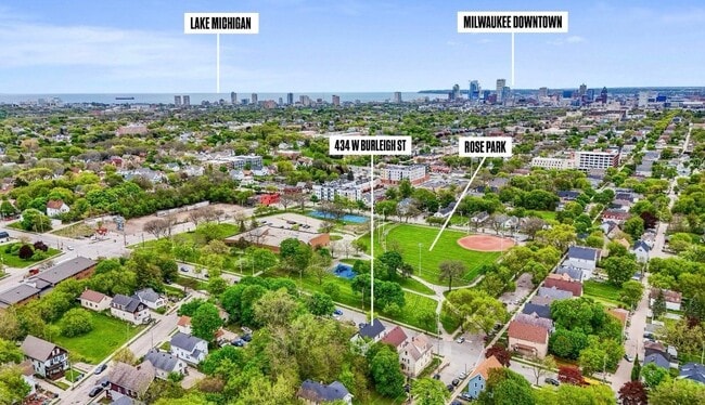 Photo - 436 W Burleigh St Unidad A