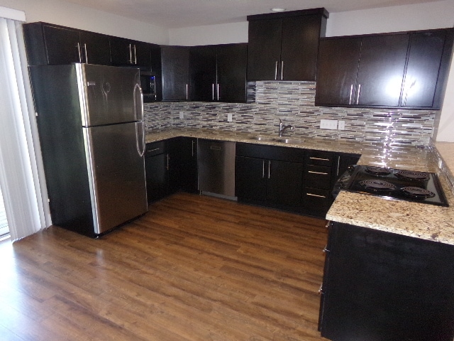 Photo - BCR 7001 Straffan Place-F