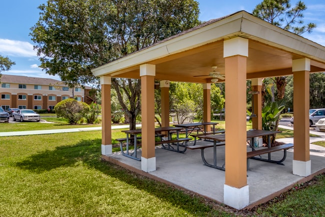 Willow Creek Apartments