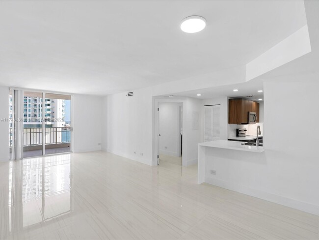 Photo - 701 Brickell Key Blvd Condo