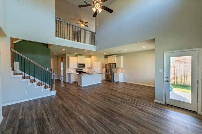 Photo - 1258 Sandstone Hls Dr