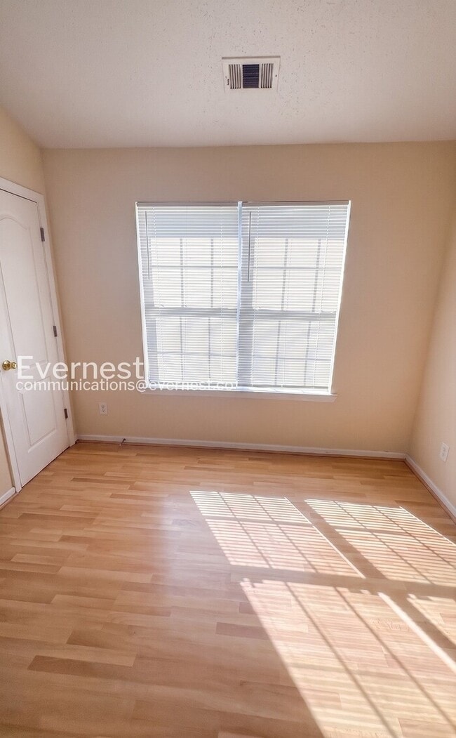 Photo - 10718 Barberry Dr