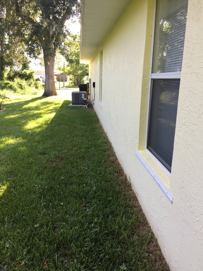 Photo - 3321 India Palm Dr