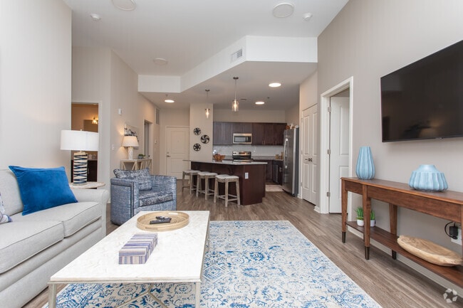 2BR, 2BA - 1215SF