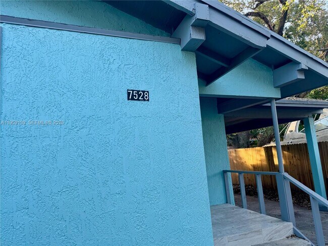 Photo - 7528 NE 3rd Ct