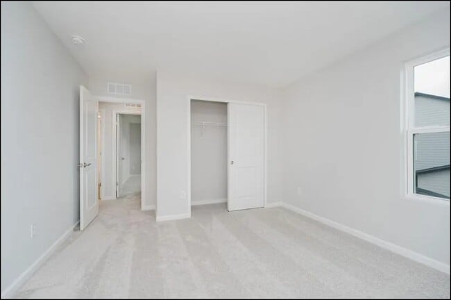 Photo - 16465 Mount Logan Rd