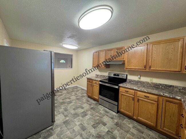 Photo - 204 Dyer St