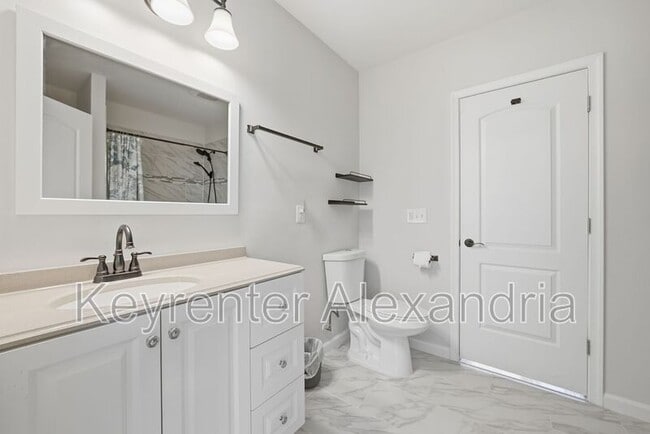 Photo - 6022 Rixey Dr