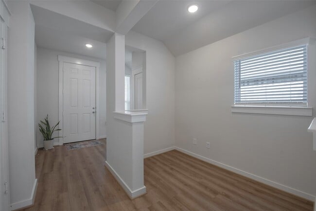 Photo - 7534 Coral Ter Dr