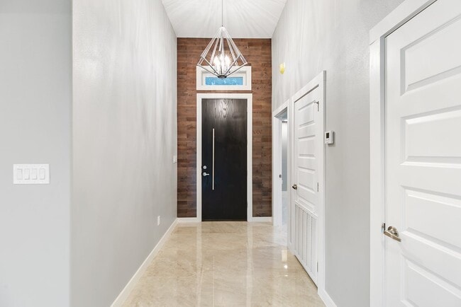 Photo - 4 Augusta Dr