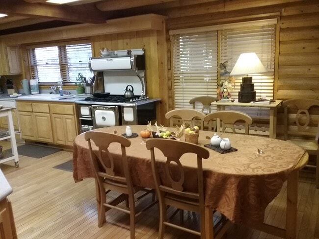 Photo - 53750 Tollgate Rd