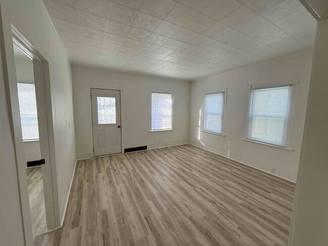 Photo - 2448 31st Street A