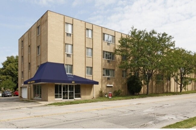 Photo - Campus Park Apartments
