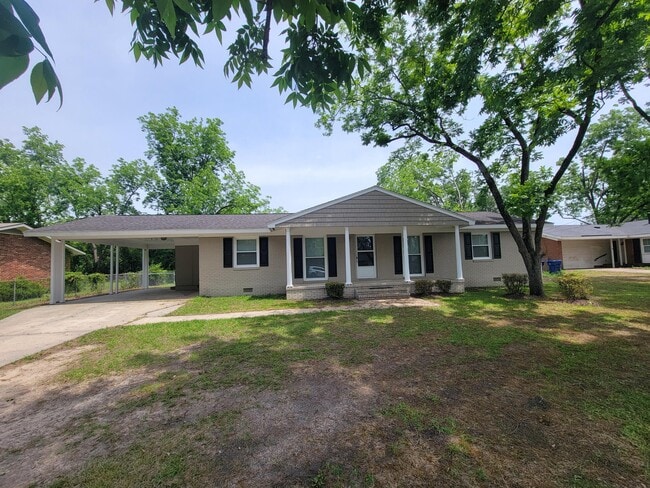 Photo - 208 Old Evans Rd House