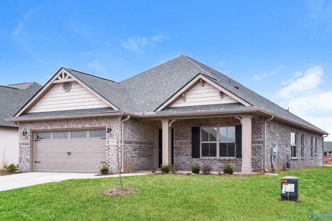 Building Photo - 14668 Greenleaf Dr Rental