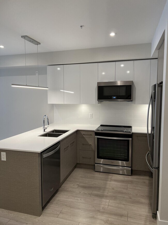 Photo - 45500-45500 Market Way