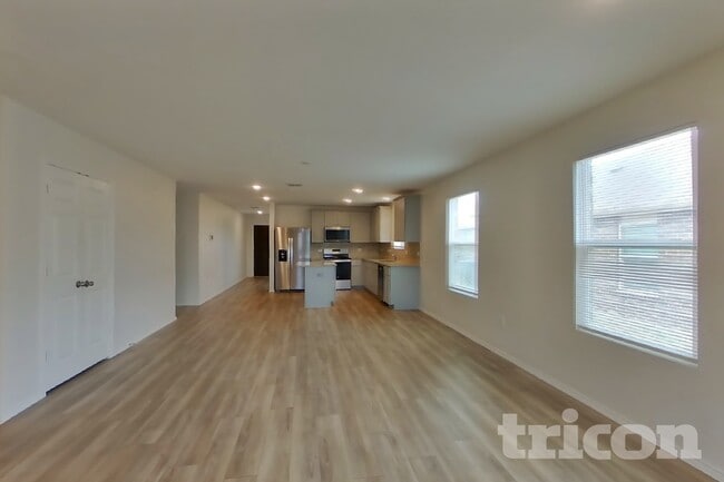 Photo - 1125 Waggoner Dr
