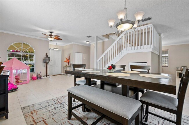Photo - 114 Lancaster Way