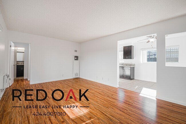 Building Photo - 6635 Etiwanda Ave Unit 7