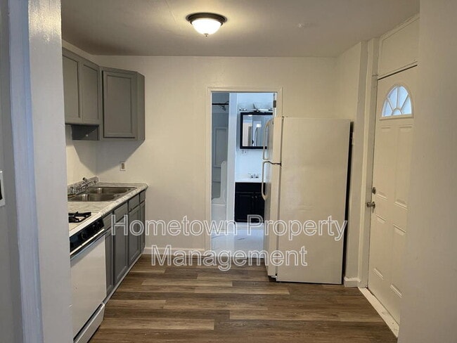 Building Photo - 429 Kelker St Unit 1
