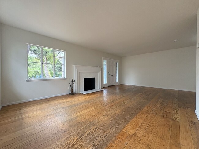 Photo - Charming 3-Bedroom Home on Embarcadero Road