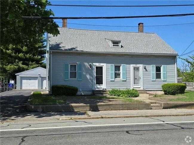Building Photo - 226 Providence St Rental