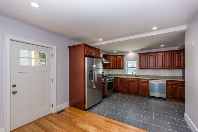Photo - 31 Duncan St Unit 2R