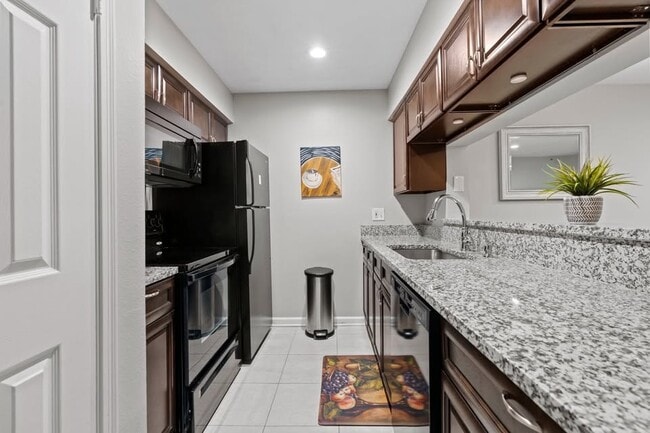 Photo - 3313 Wyndham Cir Unit 1