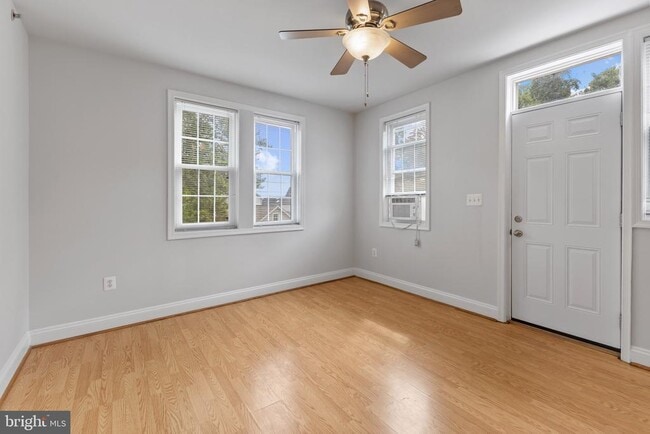 Photo - 321 Magothy Rd Unit 5