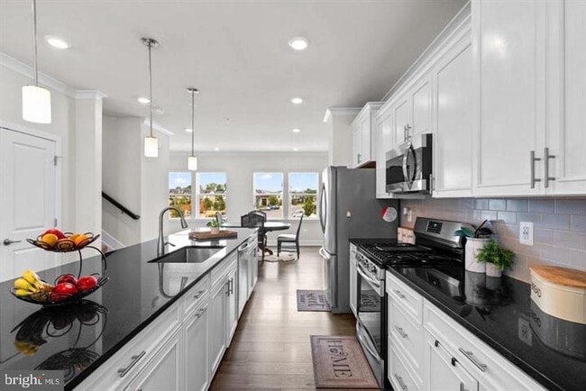 Photo - 614 Chalcedony Ln
