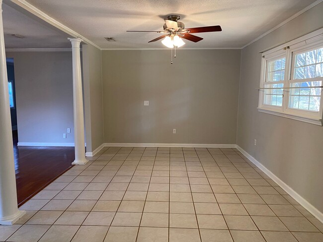Photo - 228 Yellowleaf Dr