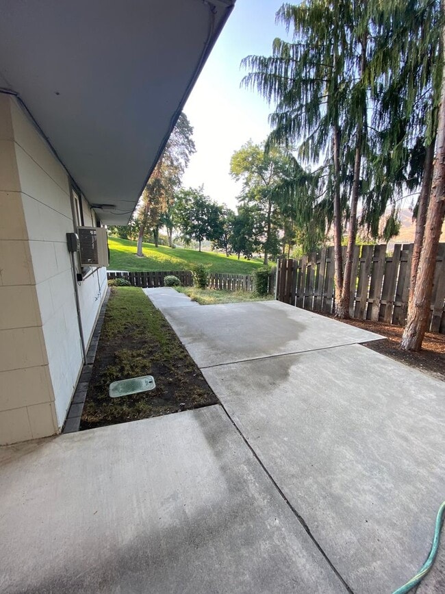 Photo - Johnson Duplex Apartments Unit 605 13th St