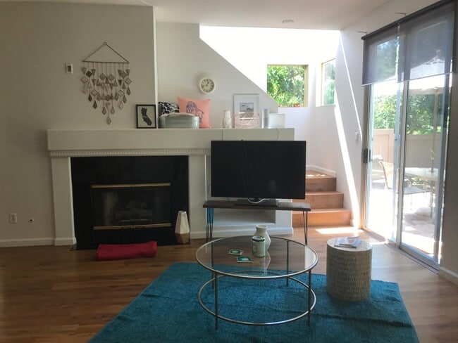 Photo - 5550 Renaissance Ave Unidad 2