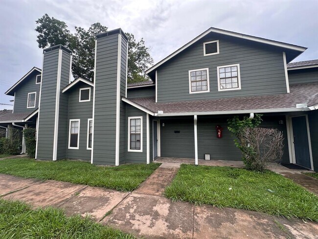 Photo - 1007 Water St Unidad 104