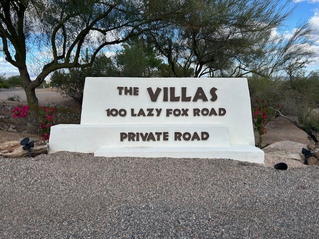 Photo - 100 N Lazy Fox Dr