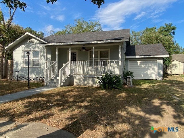 Building Photo - 111 N Cedar Ave