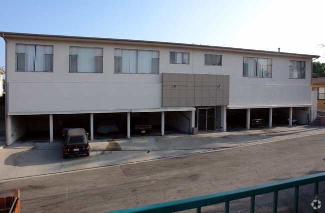 Building Photo - 809 Flora Dr Rental