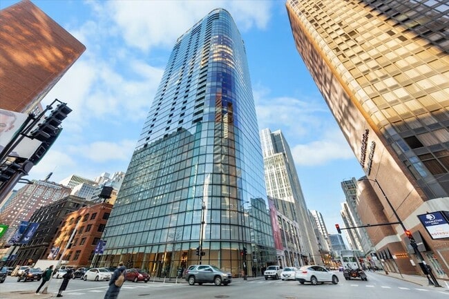 Building Photo - 600 N Fairbanks Ct Unit 3301