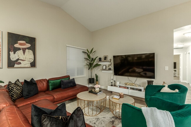 Building Photo - 6627 S 19th Pl Unit ID1247676P Rental