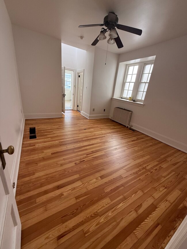 Photo - 115 E Oakland Ave Unit 115 E Oakland Avenue