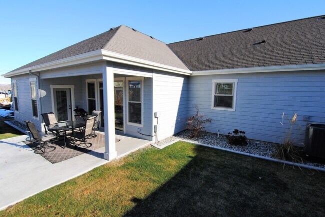 Photo - 1712/1714 Danny Boy Lane Unit 1714