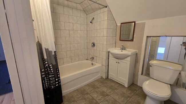 Photo - 30 Arthur Ave S Unit 4