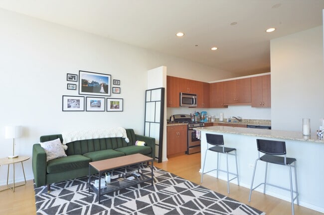 65 E Monroe St Unit 1118A