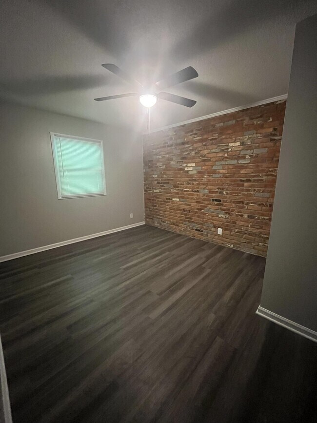 Photo - 356 S Cherry St