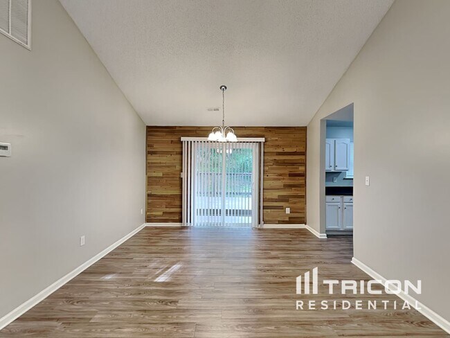 Photo - 700 Continental Dr