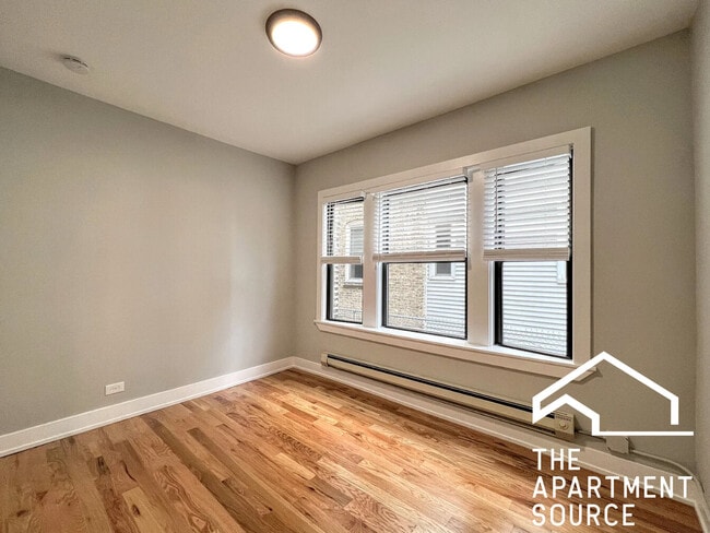 Photo - 4410 N Wolcott Ave Unit 2
