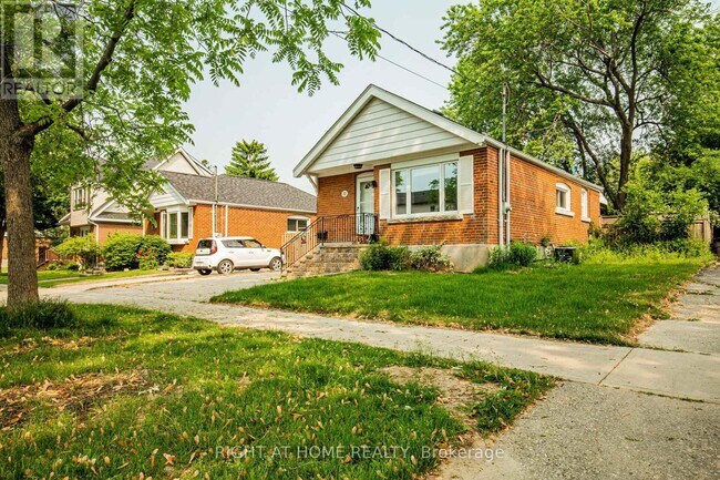 Photo - 32 Florens Ave